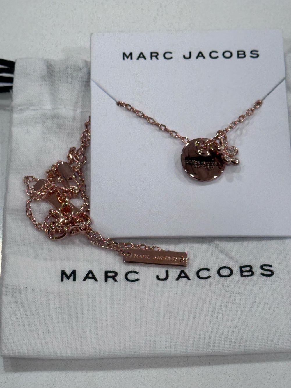 Marc Jacobs Rose Gold Daisy Necklace NWT w/ Dust Bag
